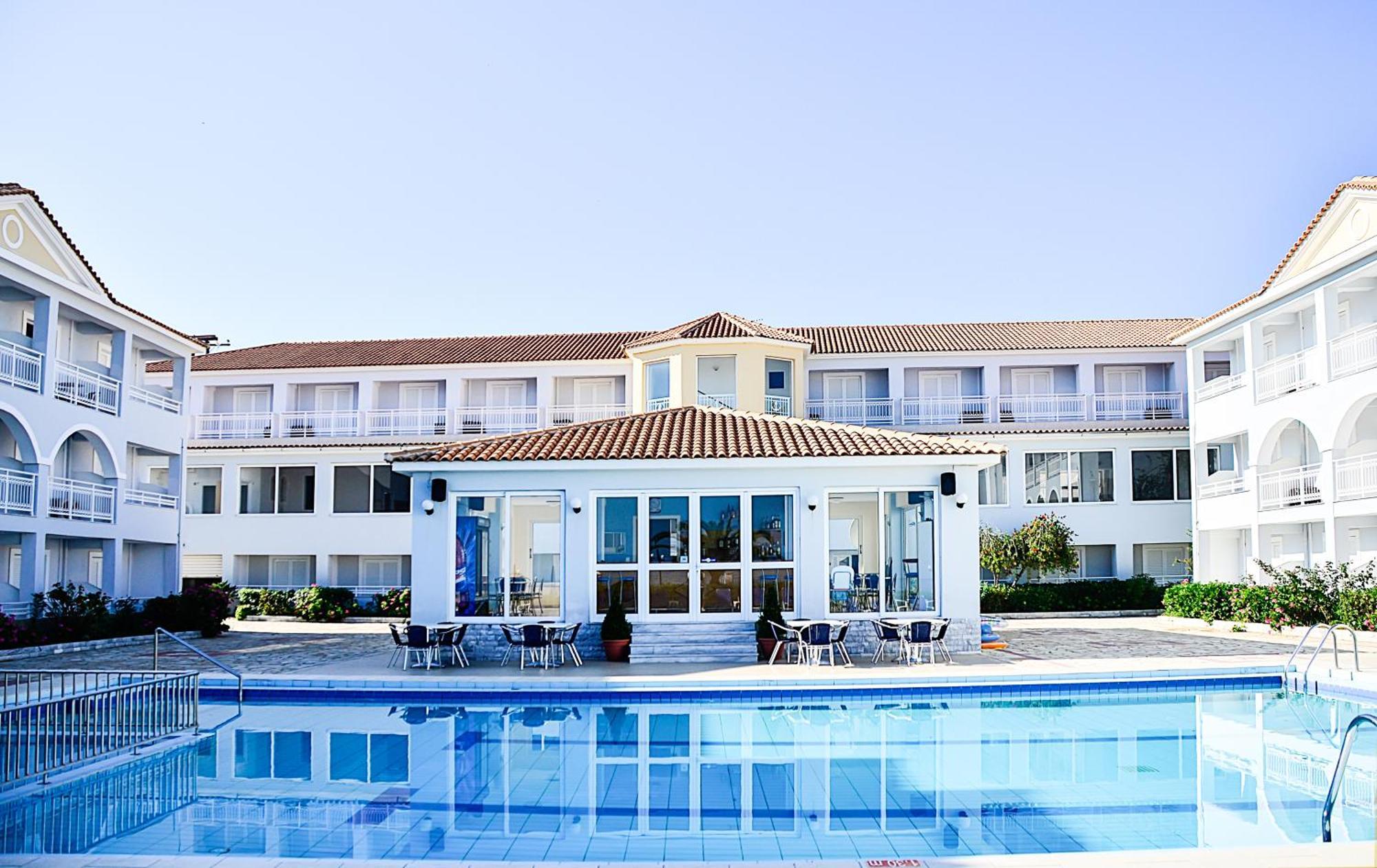 Meridien Beach Hotel Argászi Kültér fotó